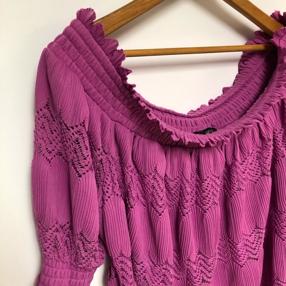 ➕ NWT Lane Bryant Smocked Off The Shoulder Top - Picture 3 of 8